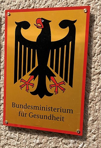 Bundesministerium für Gesundheit Foto des Bundesadlers am Eingang zum Bundesministerium für Gesundheit