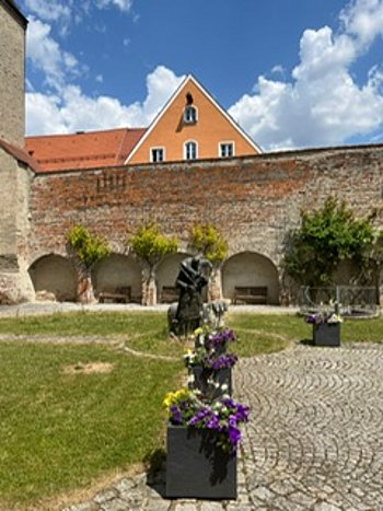 Blick in den Klosterhof des Ursulinenklosters