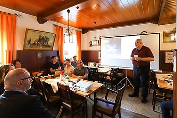 Teilnehmer der Veranstaltung im Gasthof "zum Schimmelwirt" in Schrobenhausen (Quelle: Harald Regler,, Büro MdB Irlstorfer)