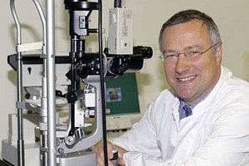 Prof. Dr. Peter Walter, Direktor der Aachener Augenklinik