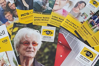 Broschüren der PRO RETINA Bild von diversen Broschüren der PRO RETINA