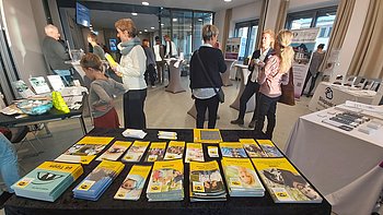 Der Pro Retina Stand im Foyer