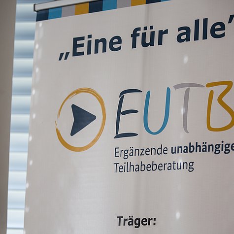 Ein RollUp der EUTB® mit Logo