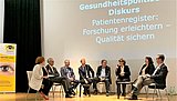 Blick in das Podiumsgespräch im MAKK Köln